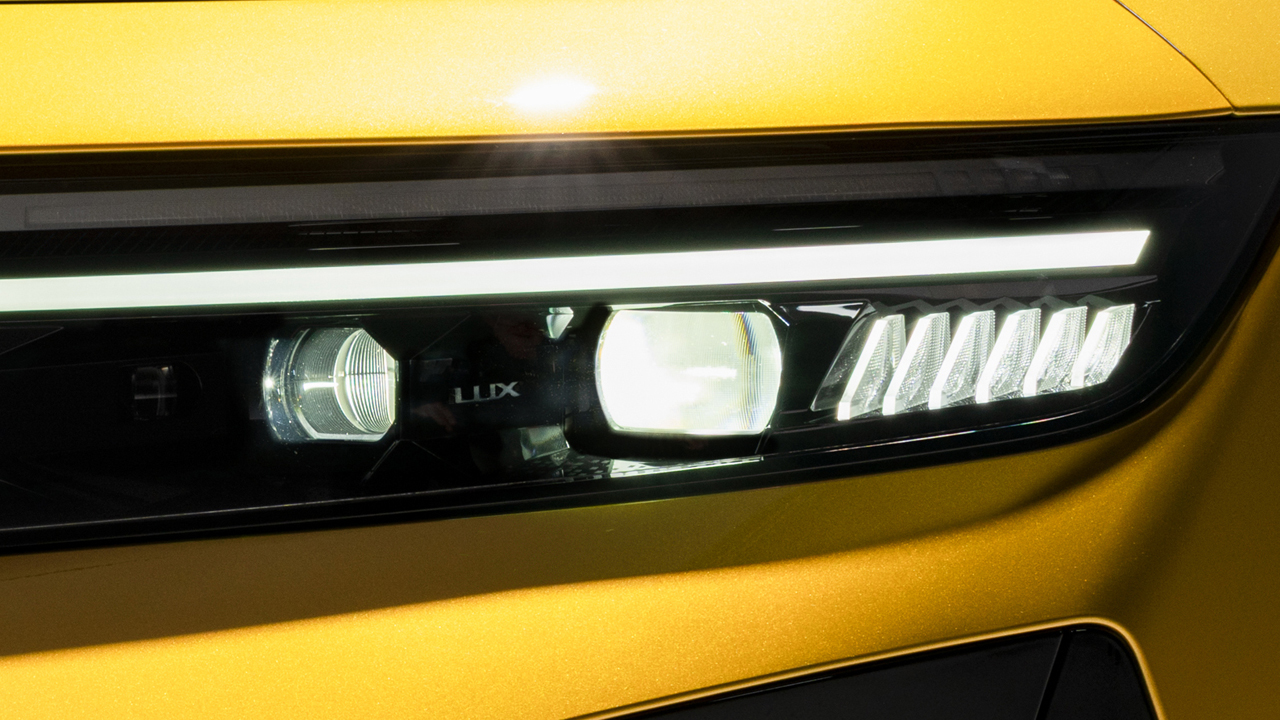 Opel Astra Sports Tourer Hybrid