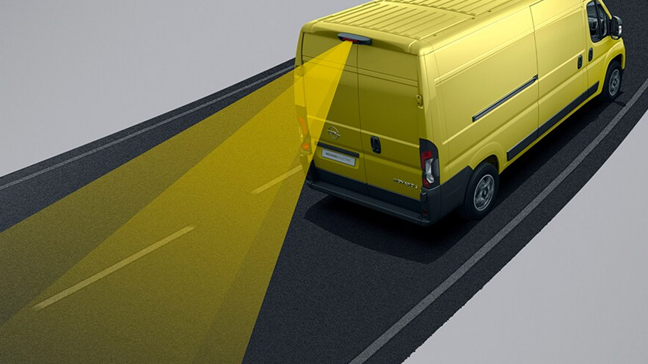 Opel Movano - Bezpečnost a asistenční systémy - Digitální zpětné zrcátko Opel Movano