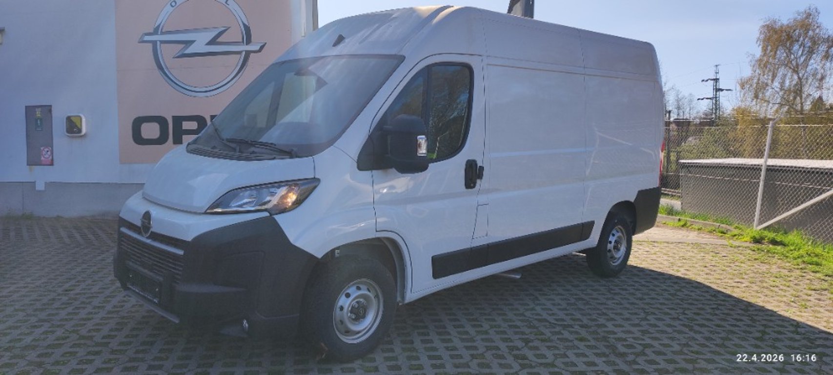 Opel Movano