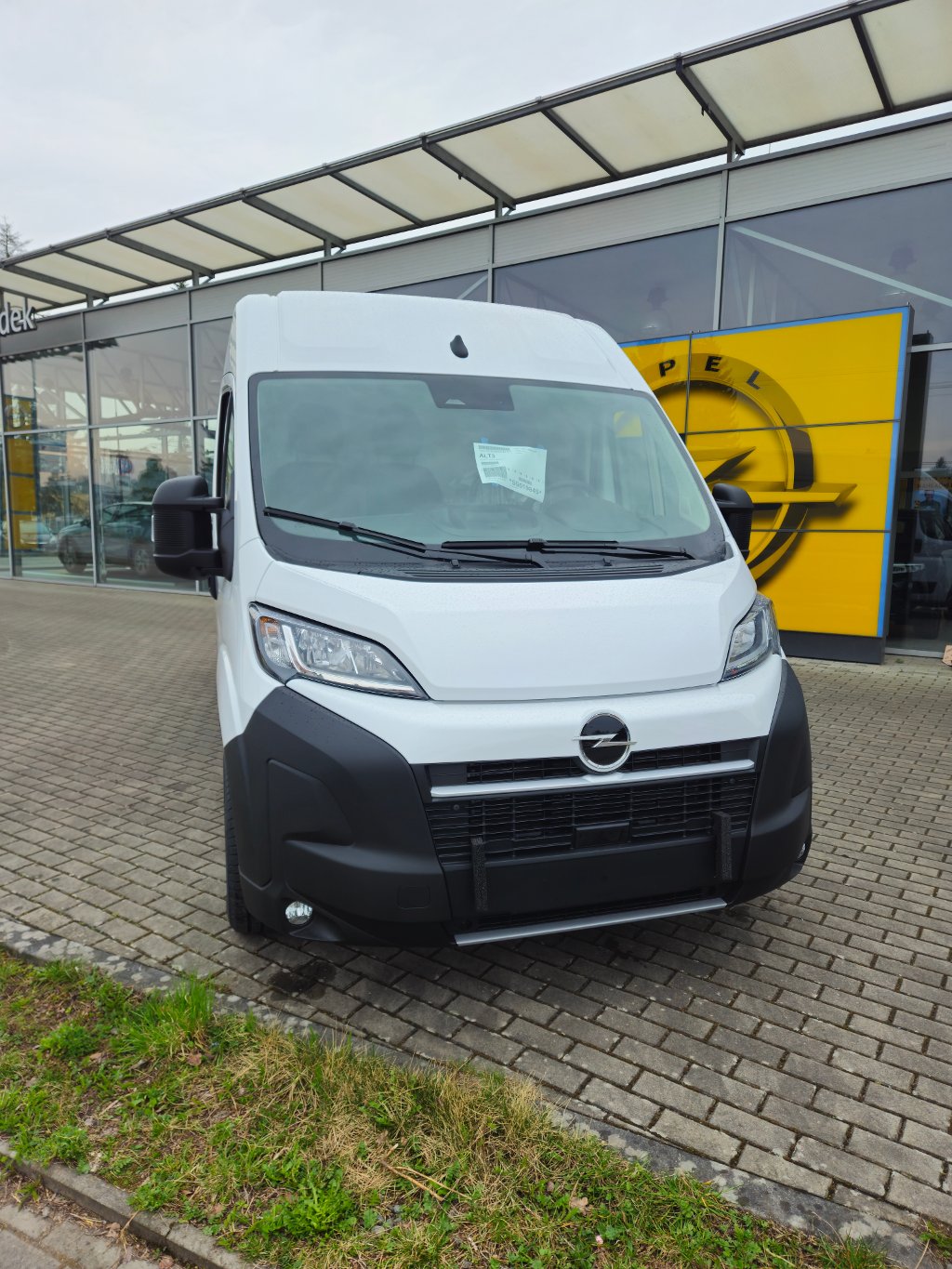 Opel Movano