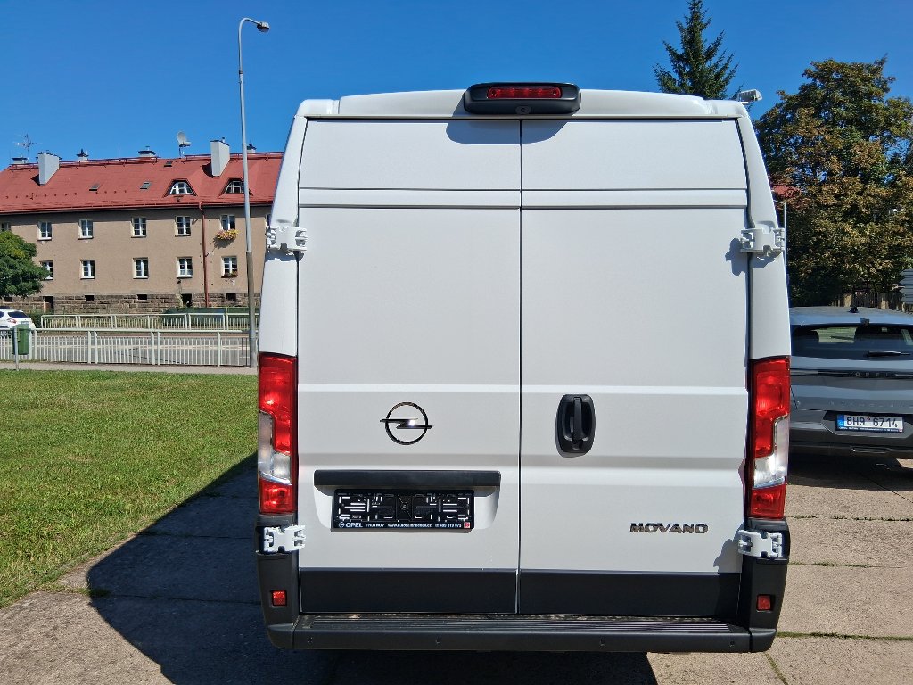Opel Movano